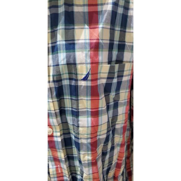 NWOT NAUTICA MENS BUTTON UP LS SHIRT - Picture 2 of 4